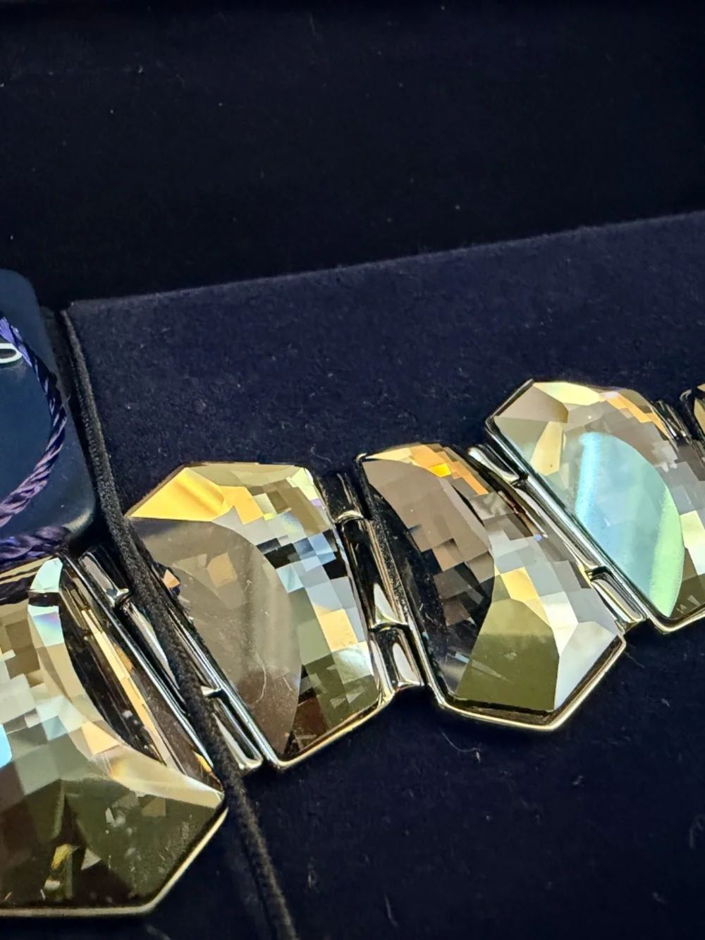 Absolutely gorgeous EXTREMELY RARE retired Swarovski bracelet.